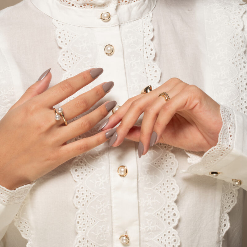 Elegance-Hands-ColorMe Elegance-Hands-ColorMe